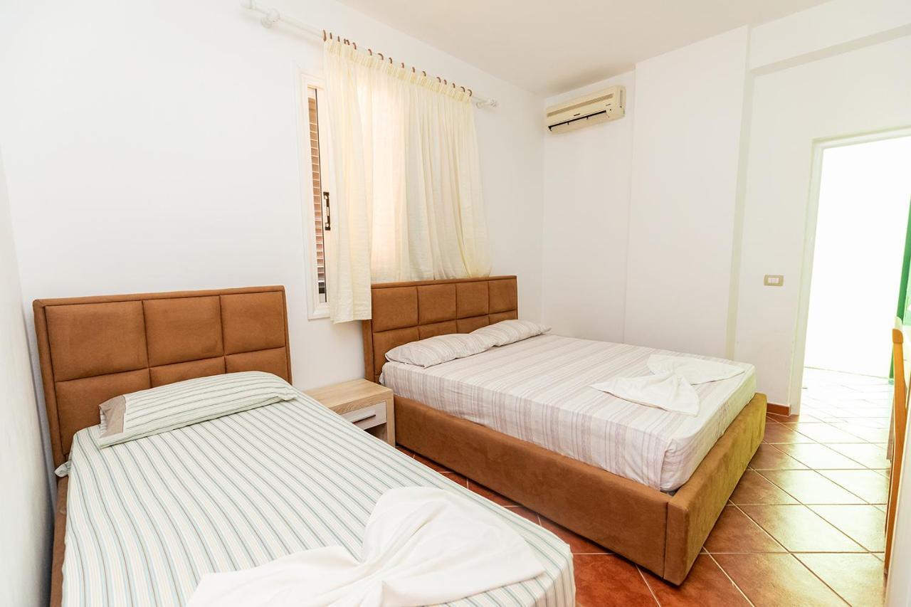 Hotel Dini Radhime Ngoại thất bức ảnh