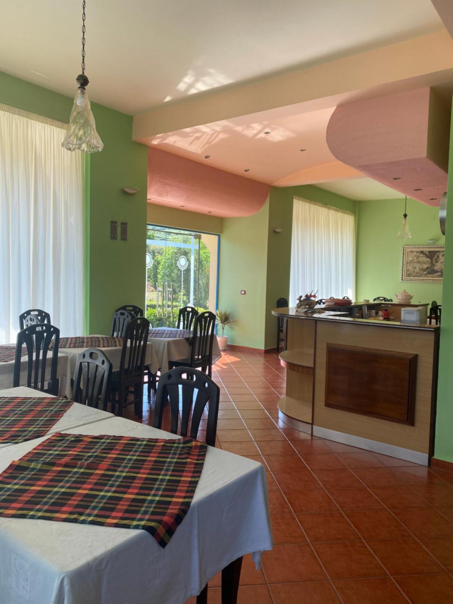 Hotel Dini Radhime Ngoại thất bức ảnh